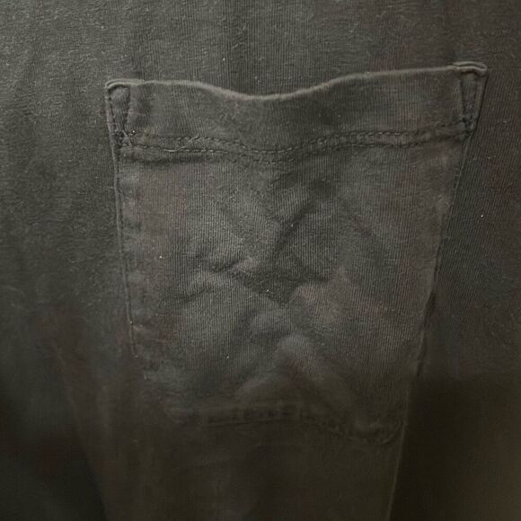 ✨Richer Poorer Crew Pocket Black Sz Medium Tee✨ - Picture 7 of 8